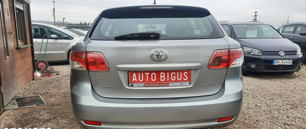 Toyota Avensis cena 25900 przebieg: 265000, rok produkcji 2011 z Łomża małe 211